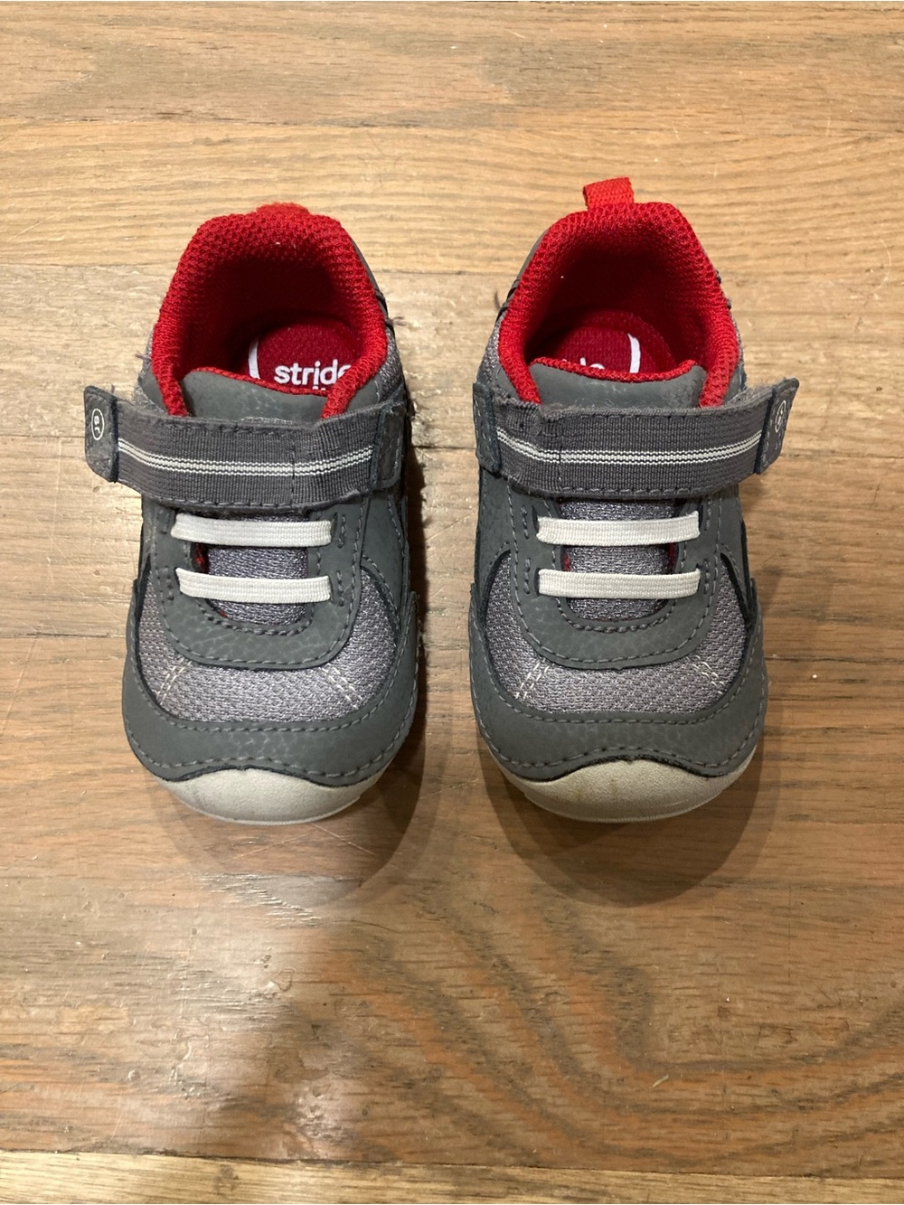 Stride Rite Toddler Boys Jamie Sneaker Gray White Red - Size 5W